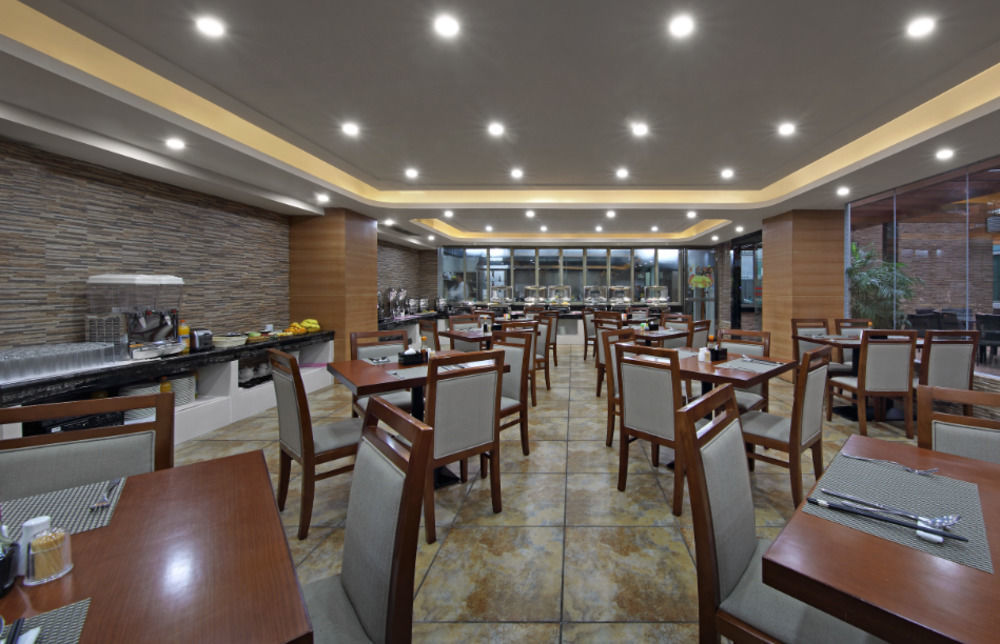 深圳市福永鸿利来酒店 外观 照片